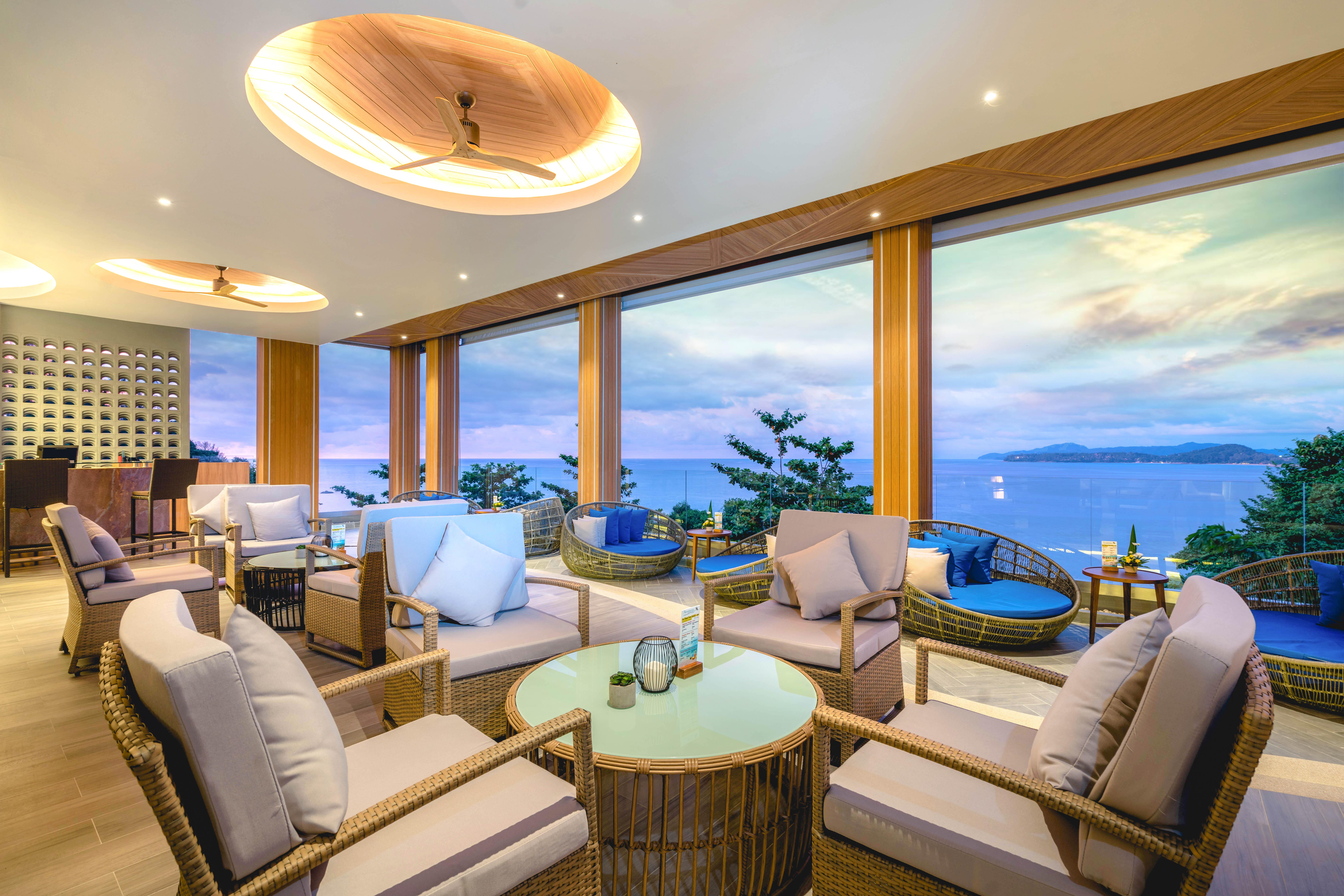 Namaka Resort Kamala Exterior photo The View Bar